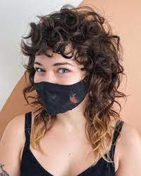 There's a fine line between an edgy glamour and a hillbilly mullet, so tread very carefully. 10 Ways To Style Modern Female Mullet In 2021