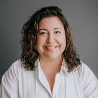 Kendra Frank's Instagram, Twitter & Facebook