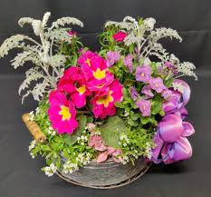 Our experts can help make your floral arrangements and flower delivery easy and beautiful. Sacramento Florist Delivery Blooming Unique Indoor Plants Orchids Planter Garden