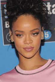 26 Celebrities Who Prove That Fiveheads Make You Beautiful Big Nose Beauty Big Forehead Girl Haircuts