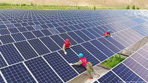 How long are solar panels good for. How Many Solar Panels Do We Need To Save The Climate Business Economy And Finance News From A German Perspective Dw 06 01 2021