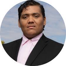 Daniel Mendivil's Instagram, Twitter & Facebook