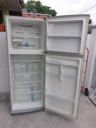 Maybe you would like to learn more about one of these? Peti Sejuk Peti Ais Fridge Sharp 470 Liter Kitchen Appliances On Carousell