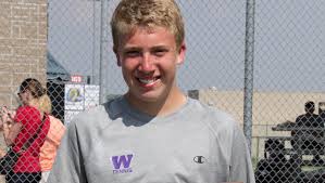 Waukee champ plays tennis like an old pro