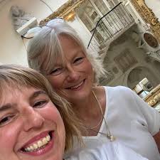 Want to know what I think about when I visit a property for the first time  before staging? Here I chat through my thought process. Who's the buyer  going to be? How