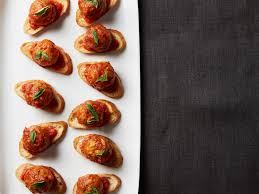 Mini Meatball Crostini Recipe Appetizer Recipes Holiday Appetizers Recipes Food Network Recipes