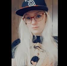 Ella Keffer's Instagram, Twitter & Facebook