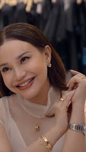 An icon isn't born overnight., Dalam perjalanannya kariernya, Rossa  menaklukkan banyak tantangan dengan penuh percaya diri. Karakter kuat,  bakat, serta kemampuan yang terus diasah secara konsisten ...