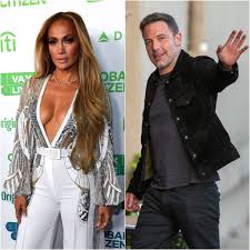 Apparently, she may still have it in her possession all these years later! Ben Affleck Jennifer Lopez Caught Kissing At Malibu Hotspot Los Angeles Times