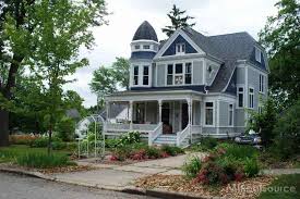 1897 Queen Anne Saint Clair Mi 254 900 Old House Dreams Victorian Homes Old House Dreams Saint Clair