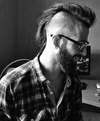 50 Mohawk Frisuren Fur Manner Manly Short To Long Ideen Irokesenschnitt Manner Irokesenschnitt Manner Irokese