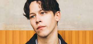 Cool out to Isaac Waddington and his latest, “Nothing's Changed”