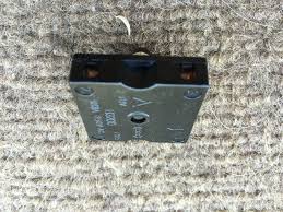 Ceiling fan switch wiring for fan and light kit. Assistance Wiring A 3 Speed Box Fan Rotary Switch All About Circuits