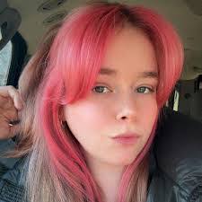 Ana Agredo's Instagram, Twitter & Facebook