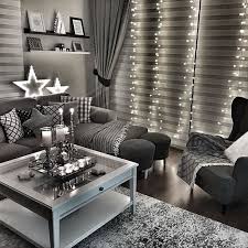 Warm or crisp, bold or beachy, nice in a traditional setting or a contemporary one, this colour perfectly adapts to its environment. Grey Inspirations Homedecor Designlovers Inspirations Silver Living Room Living Room Grey Black Living Room