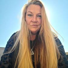 To anyone there now, the weather network keeps showing rain..... has it  been?