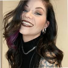 images.contactout.com/profiles/99789125526ccfb8146...