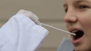 Sonntags liegt die zahl der gemeldeten fälle in der regeln niedriger als an anderen wochentagen. Corona Die Ereignisse Vom 7 Bis 13 Dezember Br24