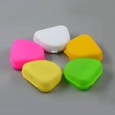 If you wear a bridge or a denture, clean it thoroughly at least once a day or as directed by your dentist. China Triangle False Teeth Cleaning Orthodontic Retainer Mouthguard Dental Case Denture Box China Denture Container Denture Cleaning Box