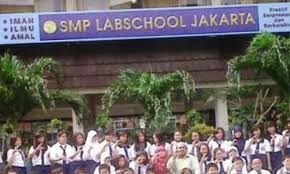 Smp saya juga merupakan smp swasta agama, dimana lingkungannya tidak seheterogen sma dan begitulah siklus senioritas di beberapa sma favorite di jakarta. Daftar Nama Smp Swasta Di Jakarta