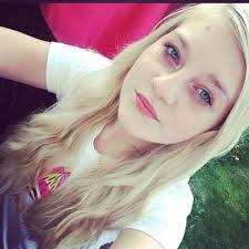 Evie.walker (@Eviewalker8)