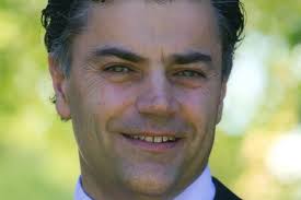 The blue of distance by elori saxl. Empresario Rui Paulo Sousa E O Cabeca De Lista Do Alianca Por Santarem