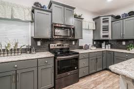 Commodore Homes Of Indiana Aw462a Oakley Aurora Classic Ranch Kitchen Bea Slate Appliances Kitchen Black Appliances Kitchen Black Stainless Steel Kitchen