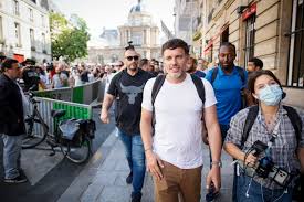 Senat manifestation contre le pass sanitaire marre des média mainstream soutiens l'information libre: L4anqi Besypdm