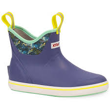 The boots are designed to deliver excellent grip and protection from water. Xtratuf Women S Ankle Deck Boots Tackledirect