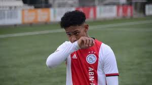 The young striker played his early years at almere city and vvij. C5slkwnsuxqdlm