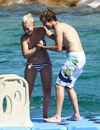 Top 6 Hottest F1 Wags Hanna Prater Formula One Champions Speedo Boy