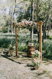 A few years back, my sister asked me to build a garden arbor for her backyard wedding. 25 Chic And Easy Rustic Wedding Arch Altar Ideas For Diy Brides Elegantweddinginvites Com Blog