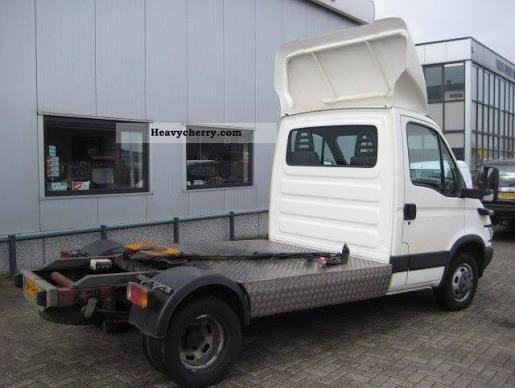 Iveco AD180T27W-2005 Cab & Chassis Truck