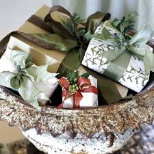 These Easy Christmas Gift Tags Will Instantly Upgrade Any Package Christmas Gift Wrapping Pretty Christmas Gift Wrapping