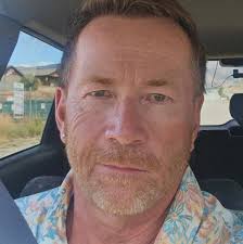 Anyone know where to purchase pet ducks in the okanagan area. Prefer  ducklings 🐥 but will take older as well.