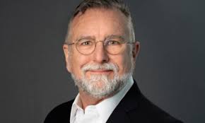 US on-campus bookstore Barnes & Noble Education hires former Six Flags GC  as legal head