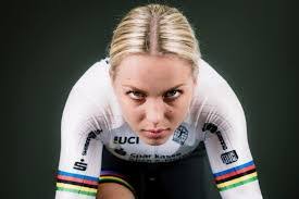 Emma Hinze's Instagram, Twitter & Facebook