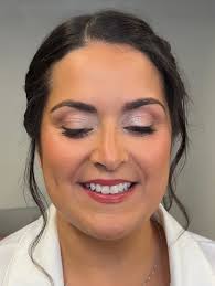 Congratulations Kate! 🤍 @muffinshots321 Makeup @laceystrongmakeup Hair  @salonkaelynelizabeth Venue @seacrestcapecod