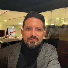 Rafael Donado's Instagram, Twitter & Facebook