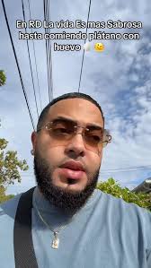 En RD La vida Es mas Sabrosa hasta comiendo plátano con huevo 🥚 🫠 ,  #la🛜🇩🇴 #patiktok #usa🇺🇸