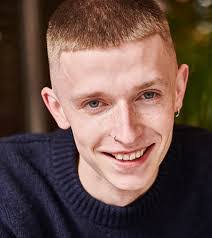 Dennis Lappe's Instagram, Twitter & Facebook