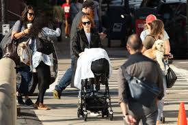 Jessica chastain ˈ d͡ʒ ɛ s ɪ k ə ˈ t͡ʃ æ s t e ɪ n 1 est une actrice et productrice américaine née le 24 mars 1977 à sacramento 2, 3. Jessica Chastain Page 764 The L Chat