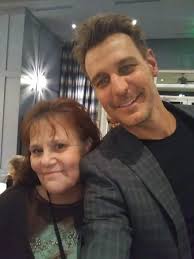 Merry Christmas y'all. I enjoy the his time to come up for air😄 relax and  breathe.