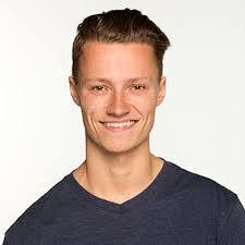 Andrew Packer's Instagram, Twitter & Facebook