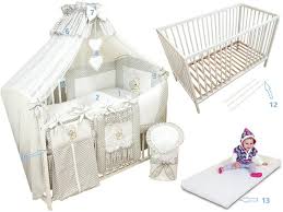 Suchst du eine matratze für ein babybett sind die gängigen größen 60×120 (bei ikea z.b.) und 70×140. 13 Tlg Bettset Babybett Matratze Bettwasche Bettausstattung Bar Mit Herz In Markersdorf Markersdorf Auf Kleinanzeigen De