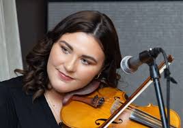 Fiddler Aoife Griffin