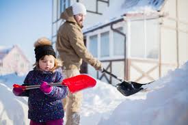 Called the only hardware store around to see about buying a snow blower and they're out. 1 156 Best Shoveling Snow Funny Images Stock Photos Vectors Adobe Stock