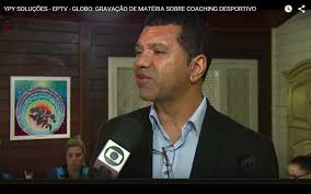 Carlos alberto suriano do nascimento (dois córregos, 5 de dezembro de 1954), profissionalmente conhecido como carlos nascimento, é um jornalista brasileiro, conhecido por cobrir fatos que marcam a história do brasil, e do mundo. Consultor E Mastertrainer Carlos Nascimento Linkedin