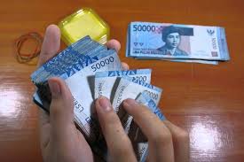 Namun, pemilik uang tersebut bukanlah pasien kanker. 600 Gambar Duit Di Atas Meja Paling Keren Infobaru