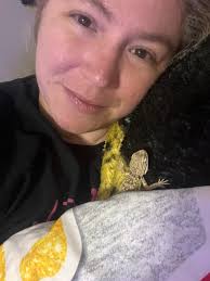 What a handsome boy . Just cant get enough of him 🫢Male zero with marbling  .